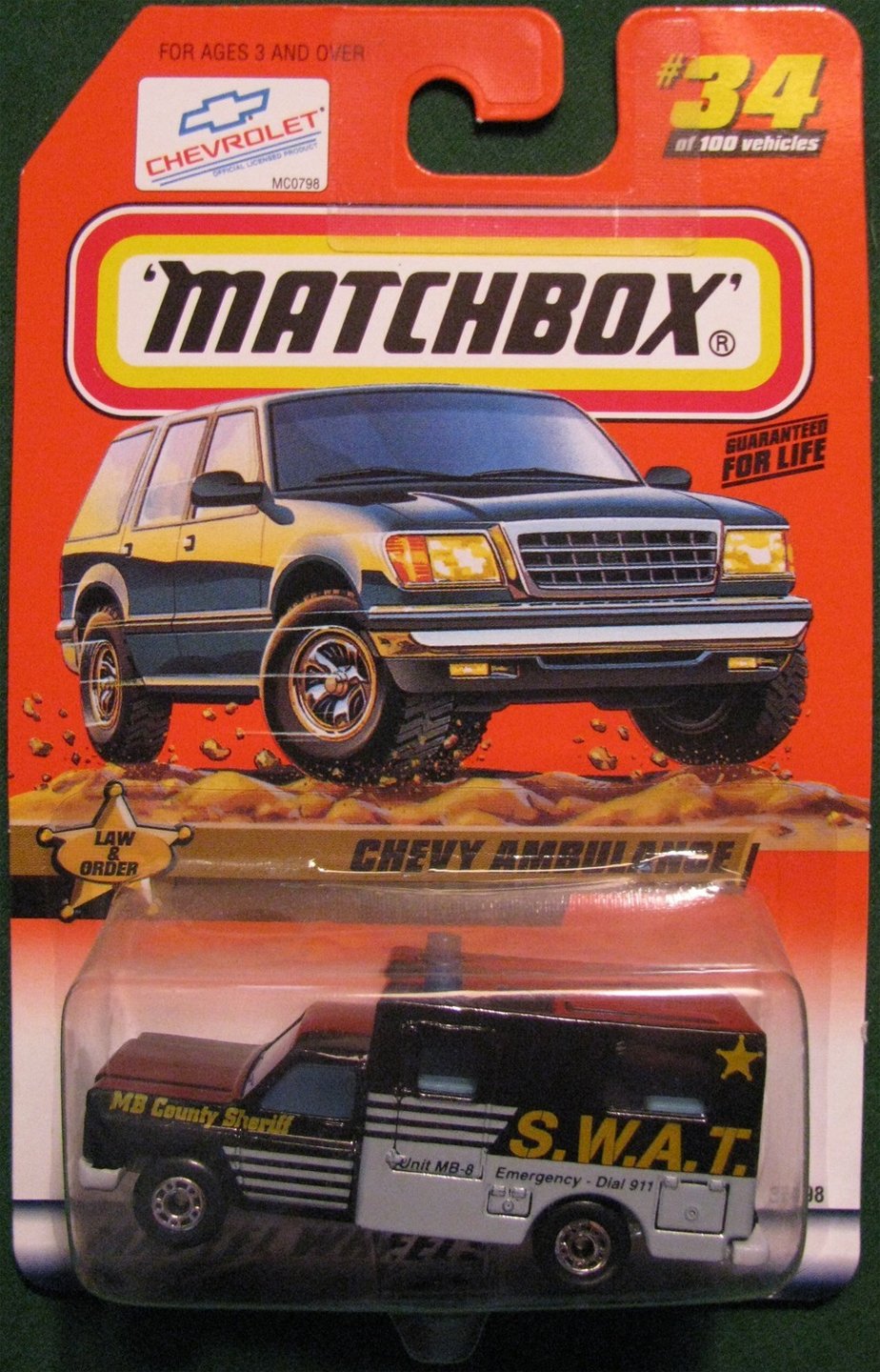 Amazon.com: Matchbox Law & Order Chevy Ambulance SWAT Blue #34